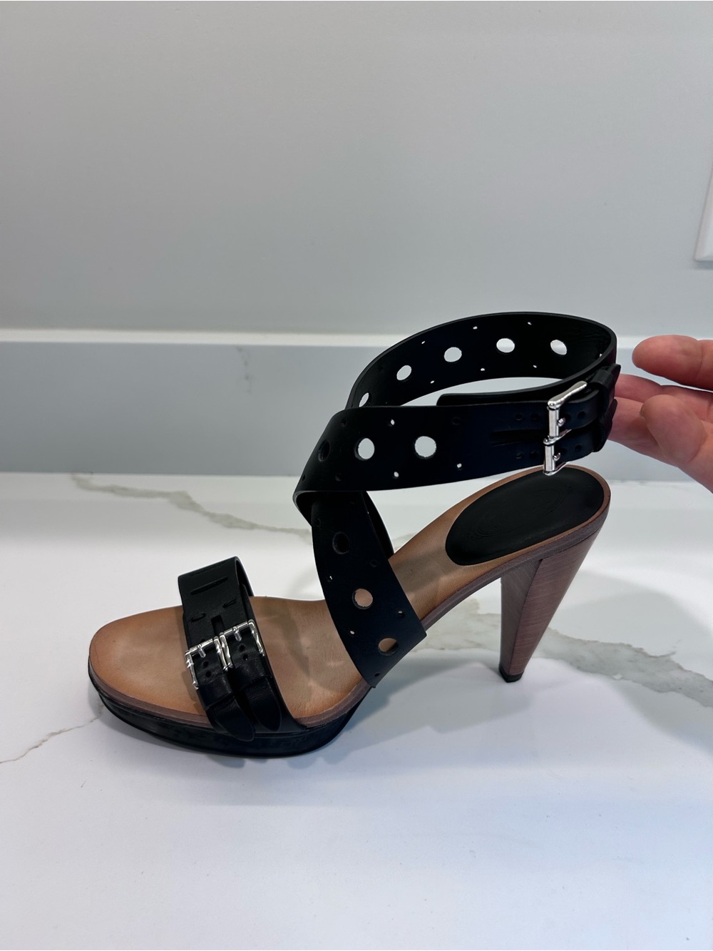 Tod’s Black Sasha Gomma Sandalo Forature Platform Heels